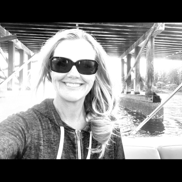 Meet your Posher, Robin - Picture 1 of 1